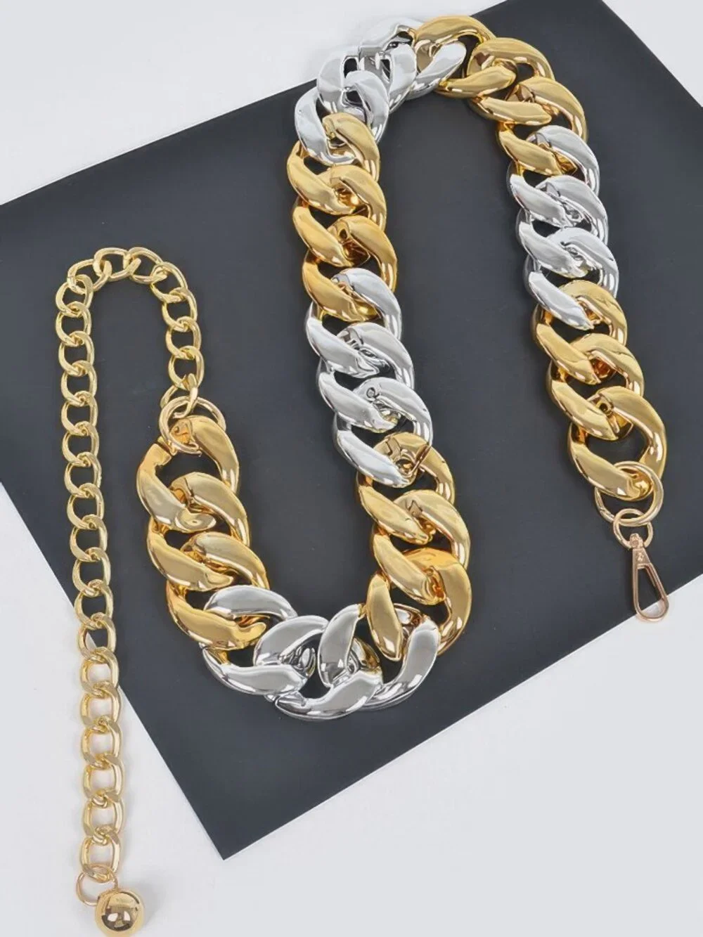 Oversized Chain Belt